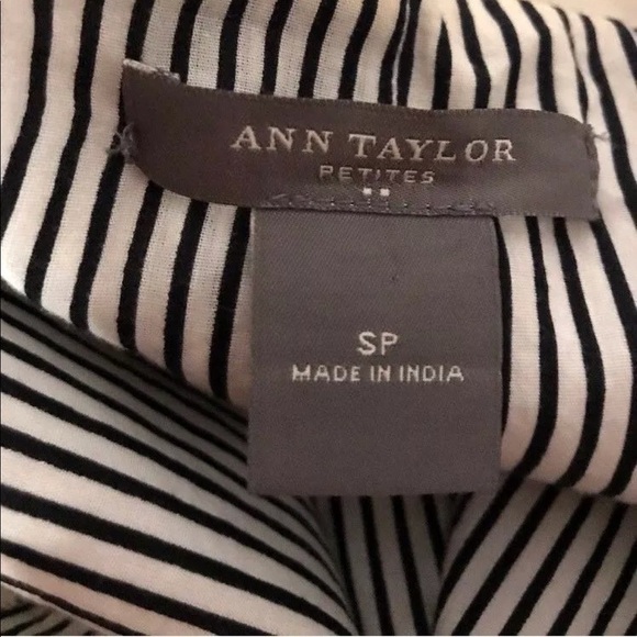 Ann Taylor Button Up Crop Jacket Beige SP Petite - Picture 6 of 7